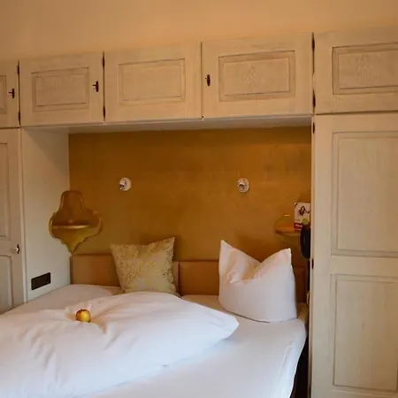 מלון Cohousing Gut Duernhof 3*